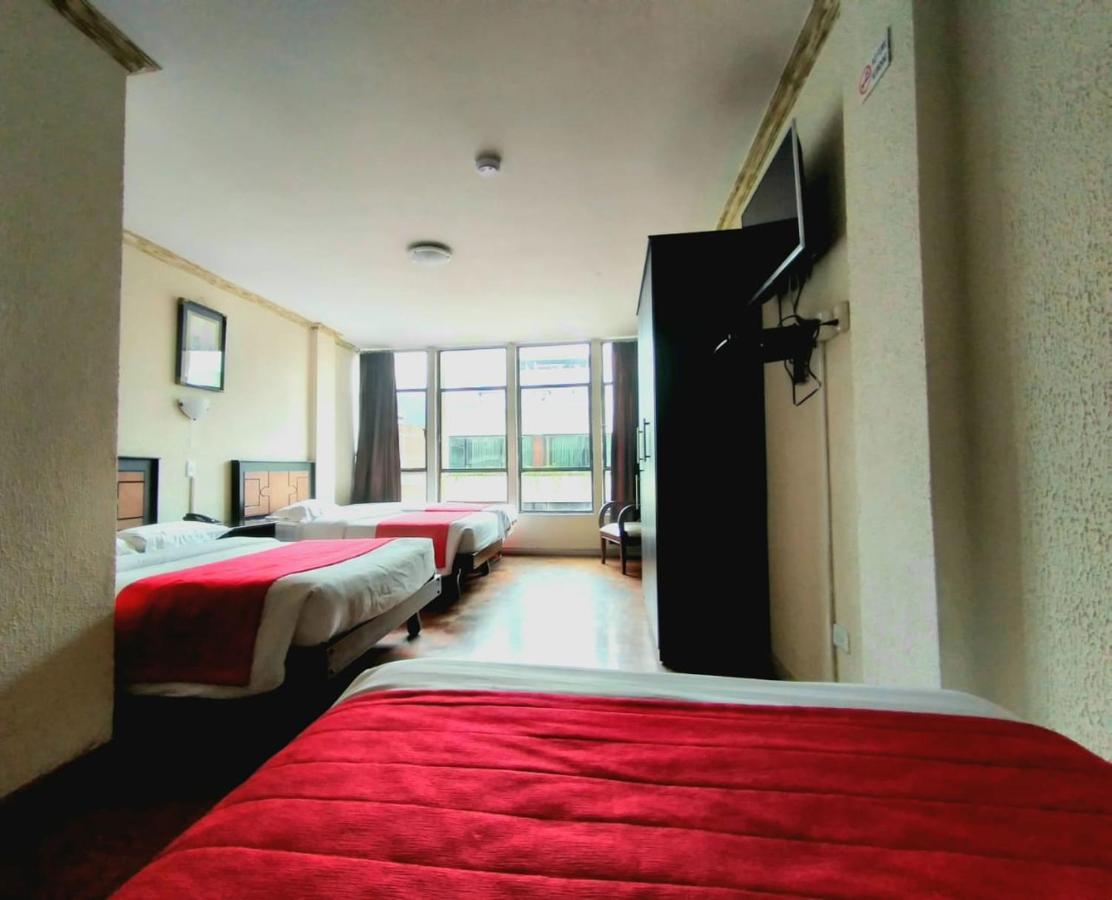 Hotel Imperial أمباتو المظهر الخارجي الصورة
